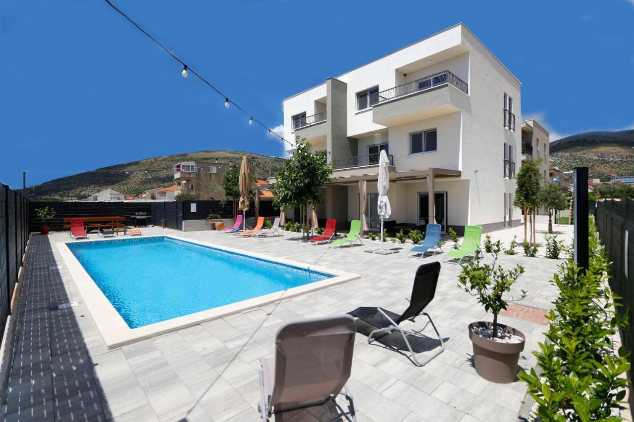 Bulli Croatia Hotel Donji Seget Екстериор снимка