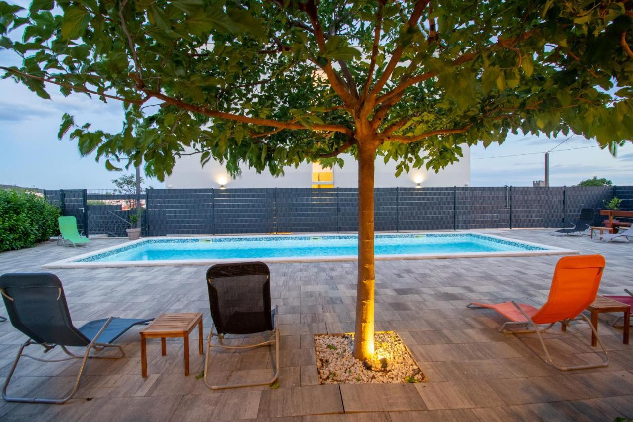Bulli Croatia Hotel Donji Seget Екстериор снимка