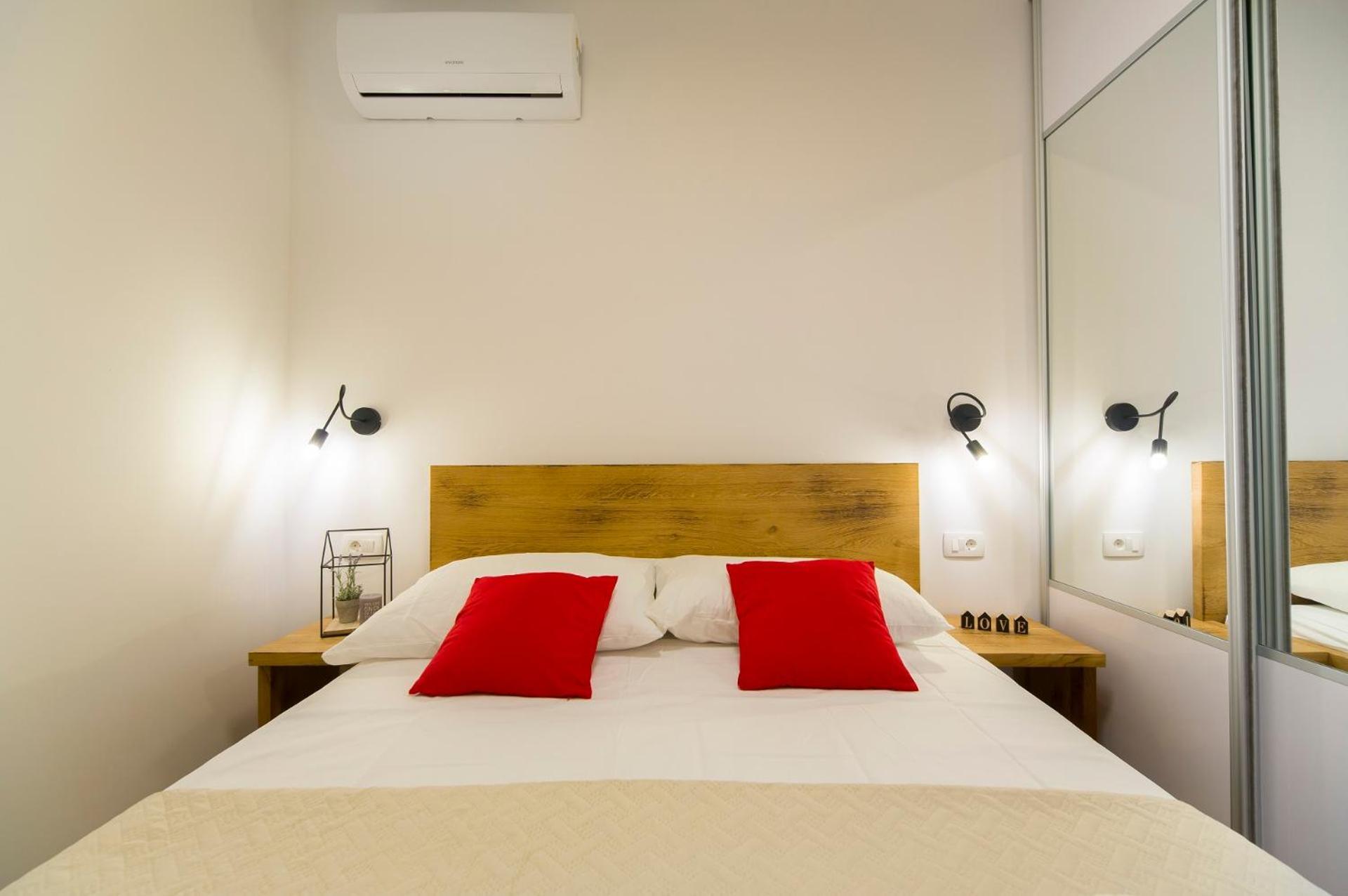 Bulli Croatia Hotel Donji Seget Екстериор снимка